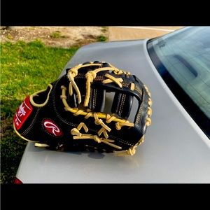 Rawlings First Base Baseball Glove